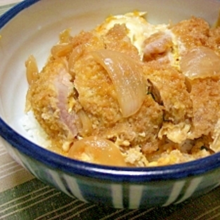 しっかり濃いめの味付けがおいしい 定番 かつ丼 レシピ 作り方 By Popnpoon 楽天レシピ しっかり濃いめの味付けがおいしい 定番 かつ丼 レシピ 作り方 By Popnpoon 楽天レシピ
